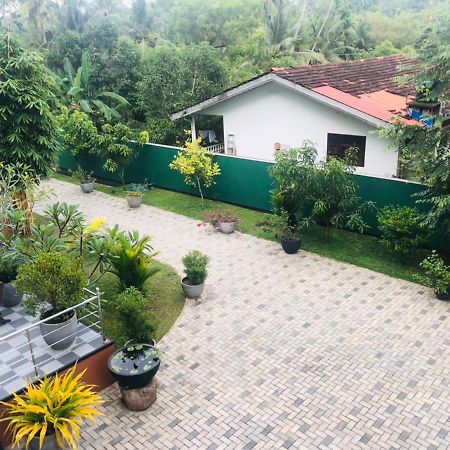 Paradise Hilltop Villa & Apartment Galle Exterior photo